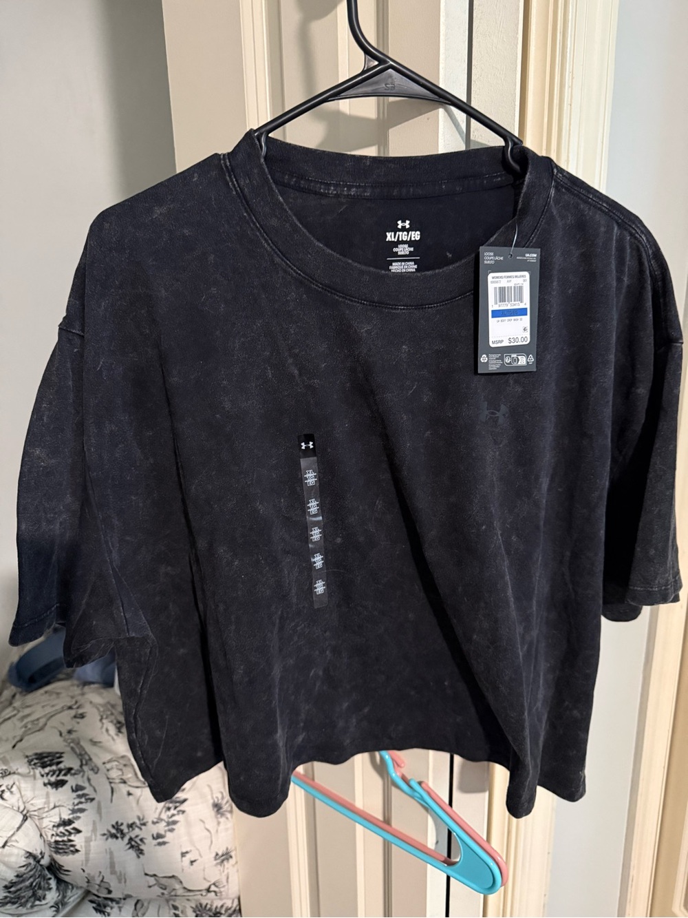 Under Armour Black Mineral-Wash Cropped Tee XL